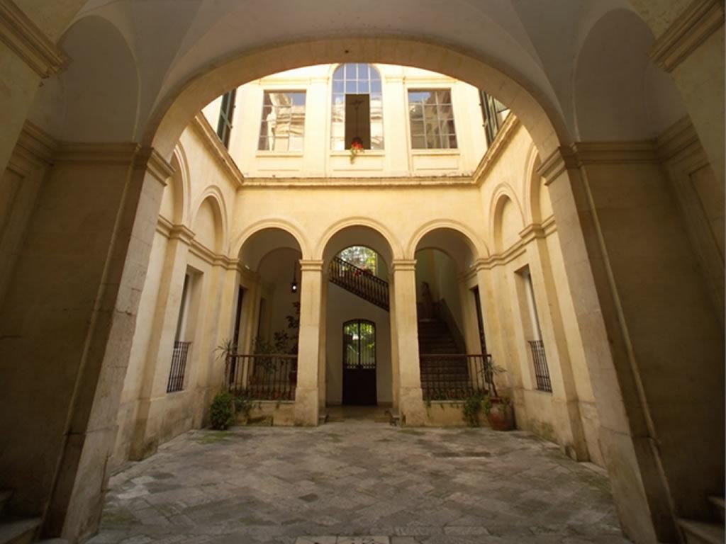 B&B L'Orangerie D'Epoque Lecce Exterior foto